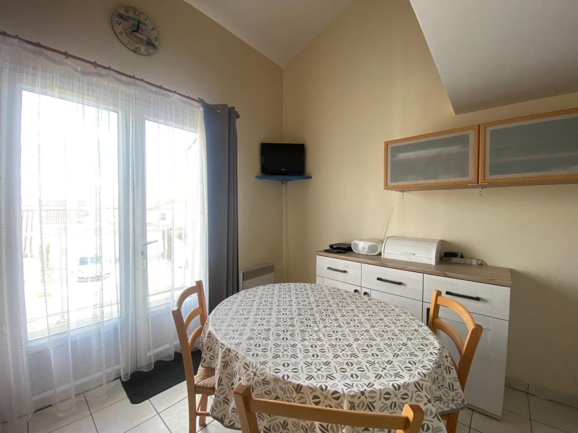 Appartement 1Er Etage Proche Centre-Ville, Plage Et Commerces, Balcon, Parking, Wifi Inclus - Fr-1-22-171 滨海拉特朗什 外观 照片